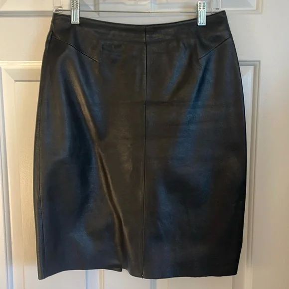 Wilson’s Leather Skirt - Picture 1 of 4